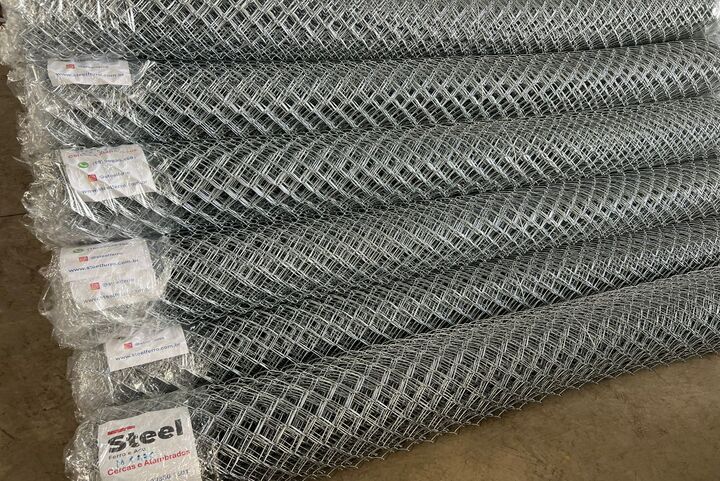 Principais aplicações da tela para cercas em áreas residenciais e industriais da Steel Ferro
